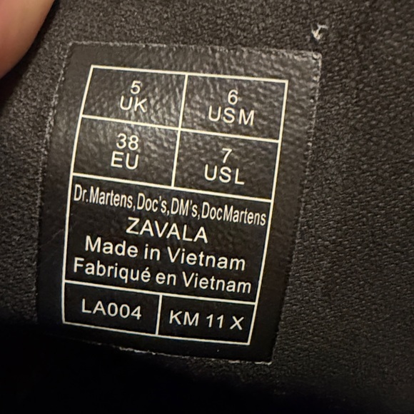 Dr. Martens Zavala Black Lace-Up Boots Women’s 7 EU 38 NEW - Picture 5 of 7